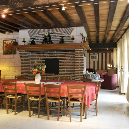 Chennegy, 4 Pièces, 7 Personnes - Fr-1-543-209
