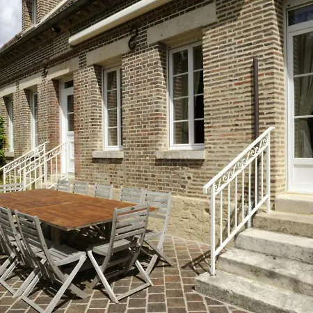 Casa vacanze Chennegy, 4 Pièces, 7 Personnes - Fr-1-543-209 *